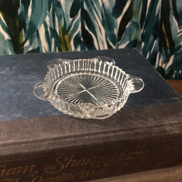 Vintage Queen Mary Green by Anchor Hocking Coaster Ashtray Clear Glass Small - Picture 9 of 10